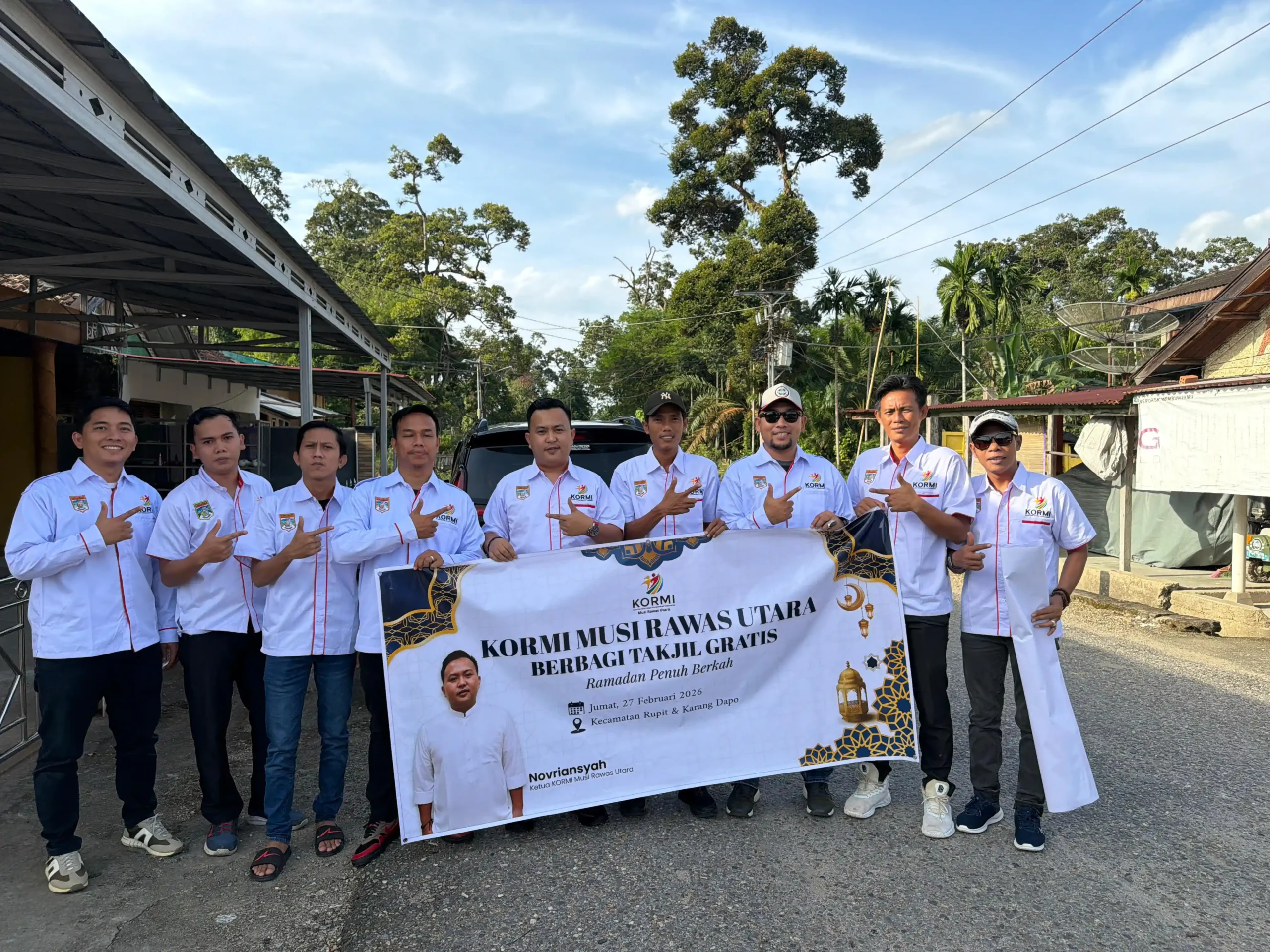 Berbagi Berkah Ramadan, (KORMI) Musi Rawas Utara Salurkan 1.000 Takjil untuk Warga